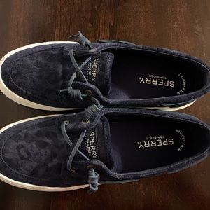 Sperry Crest Boat Cheetah Navy Shoes size 7.5